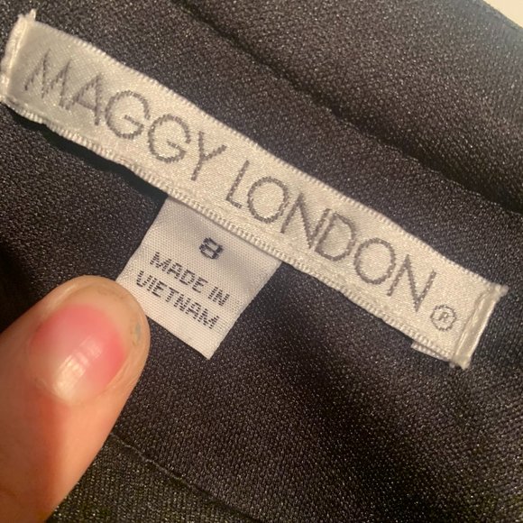 Maggie London Fitted Black, Gray, & White GeoBlock Pencil Sheath Midi Dress - Picture 2 of 2